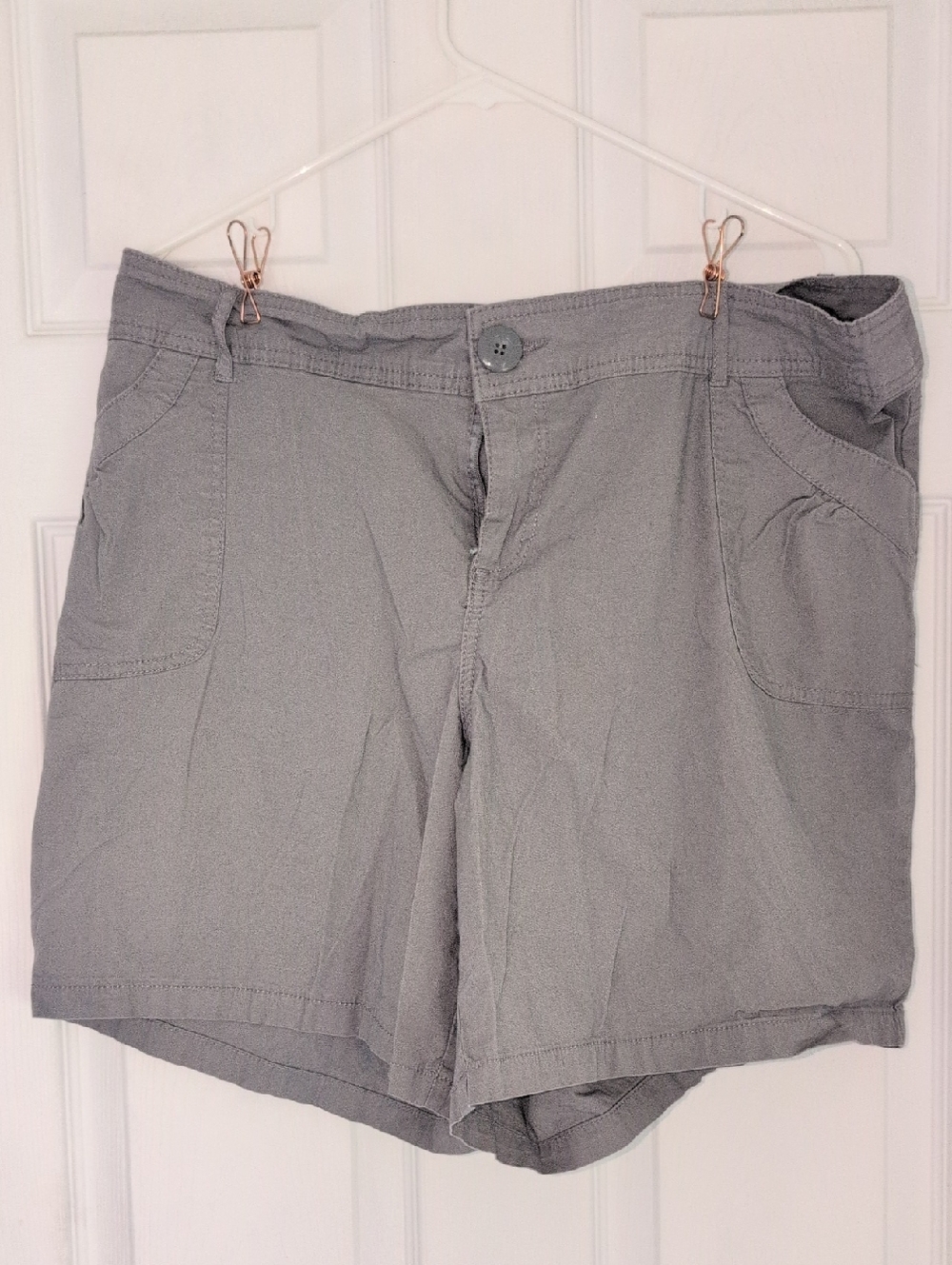 Lane Bryant Light Gray Women's Bermuda Shorts